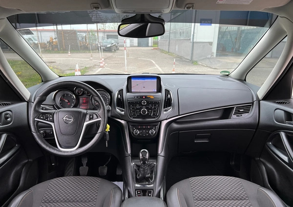 Opel Zafira cena 38950 przebieg: 222000, rok produkcji 2015 z Konin małe 742